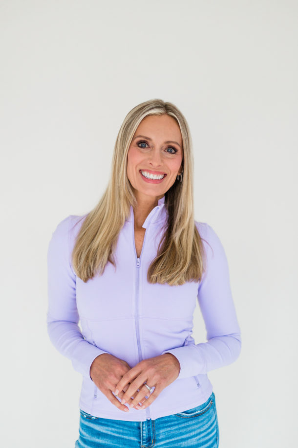 Wendie Pett is a Naturopath, fitness and holistic health coach, and wellness author dedicated to helping you get and stay Visibly Fit™ in body, mind and spirit.
